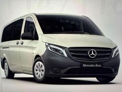 Grau Gebraucht 2018 Mercedes Vito Kombi | 31.900 €
