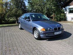 Blau Gebraucht 2000 BMW 316 Limousine | 7.390 €