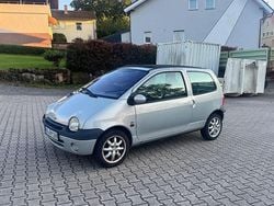 Grau Gebraucht 2001 Renault Twingo Authentique Kleinwagen | 700 € (Guter Preis)