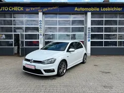 Weiß Gebraucht 2015 VW Golf VII LOUNGE Limousine | 11.950 € (Fairer Preis)
