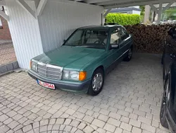 Grün Gebraucht 1990 Mercedes 190 Limousine | 2.200 €