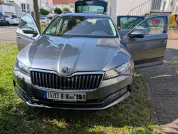Grau Gebraucht 2022 Skoda Superb Style Kombi | 27.999 € (Guter Preis)