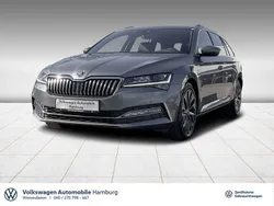 Graphitegrau metallic (metallic) Gebraucht 2023 Skoda Superb LAURIN & KLEMENT Kombi | 37.550 € (Fairer Preis)