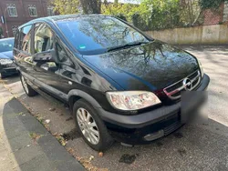 Schwarz Gebraucht 2003 Opel Zafira Van / Kleinbus | 1.599 €