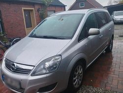 Silber Gebraucht 2010 Opel Zafira Van / Kleinbus | 3.800 € (Guter Preis)