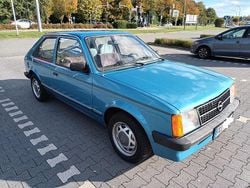 Blau Gebraucht 1984 Opel Kadett Limousine | 6.500 €