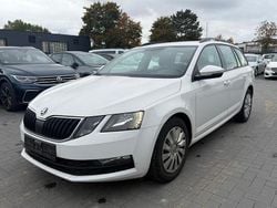 Weiß Gebraucht 2020 Skoda Octavia Kombi | 9.990 € (Guter Preis)