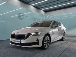 Weiß Gebraucht 2024 Skoda Octavia Kombi | 32.699 € (Fairer Preis)