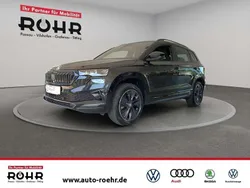 Schwarz magic perl Gebraucht 2025 Skoda Karoq SportLine SUV | 40.400 € (Fairer Preis)
