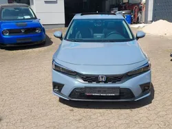 Grau Neu 2024 Honda Civic Advance Limousine | 37.990 € (Fairer Preis)