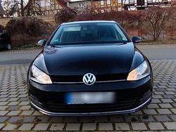 Schwarz Gebraucht 2016 VW Golf VII Allstar Kleinwagen | 7.750 €