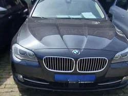 Grau Gebraucht 2013 BMW 530 Kombi | 13.200 € (Fairer Preis)