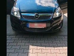 Schwarz Gebraucht 2008 Opel Zafira Van / Kleinbus | 2.200 € (Superpreis)