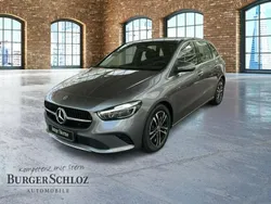 Metalliclack mountaingrau Gebraucht 2024 Mercedes B180 Progressive Van / Kleinbus | 29.700 € (Fairer Preis)