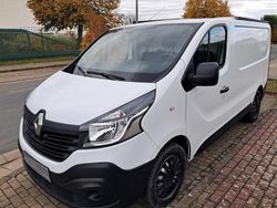 Weiß Gebraucht 2019 Renault Trafic Komfort Van / Kleinbus | 12.000 € (Guter Preis)