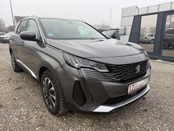 Grau Gebraucht 2022 Peugeot 5008 Allure SUV | 17.999 € (Guter Preis)