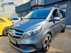 Selenitgrau Gebraucht 2021 Mercedes V220 Van / Kleinbus | 37.770 € (Superpreis)