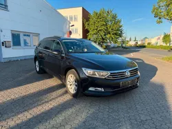 Schwarz Gebraucht 2015 VW Passat Kombi | 11.800 € (Superpreis)