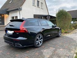 Schwarz Gebraucht 2019 Volvo V60 R-Design Kombi | 26.000 € (Guter Preis)