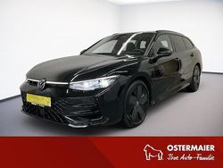 Grenadillschwarz metallic Gebraucht 2025 VW Passat R-line Kombi | 47.780 € (Etwas zu teuer)