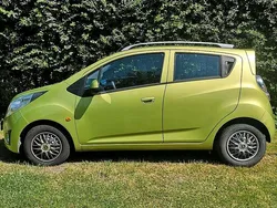 Grün Gebraucht 2010 Chevrolet Spark Kleinwagen | 2.650 €