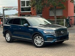 Blau Gebraucht 2020 VW Touareg Elegance SUV | 38.900 € (Fairer Preis)