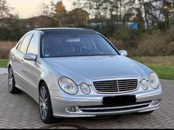 Silber Gebraucht 2003 Mercedes E500 Avantgarde Limousine | 8.050 € (Fairer Preis)