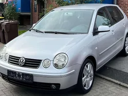 Silber Gebraucht 2004 VW Polo Highline Limousine | 1.750 € (Fairer Preis)