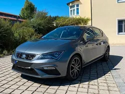 Grau Gebraucht 2018 Seat Leon FR Limousine | 15.000 € (Etwas zu teuer)