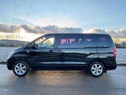 Schwarz Gebraucht 2012 Hyundai H-1 Van / Kleinbus | 11.250 € (Guter Preis)