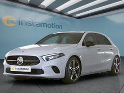 Weiß Gebraucht 2022 Mercedes A250 Kleinwagen | 27.649 € (Fairer Preis)