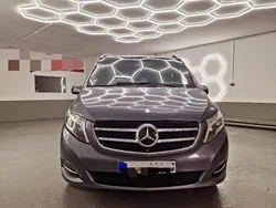 Grau Gebraucht 2015 Mercedes V250 Avantgarde Van / Kleinbus | 27.500 € (Fairer Preis)