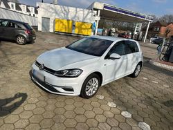Weiß Gebraucht 2018 VW Golf VII Join Limousine | 13.900 €