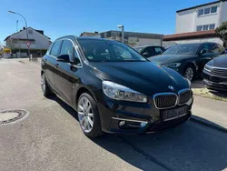 Black sapphire metallic Gebraucht 2017 BMW 220 Van / Kleinbus | 17.900 € (Guter Preis)
