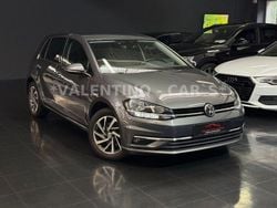 Grau Gebraucht 2017 VW Golf VII Sound Limousine | 15.999 € (Fairer Preis)