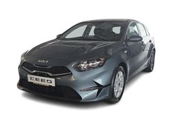 Grau Gebraucht 2025 Kia Ceed Vision Kleinwagen | 24.900 € (Fairer Preis)