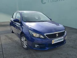 Blau Gebraucht 2020 Peugeot 308 Active Limousine | 16.840 € (Teuer)
