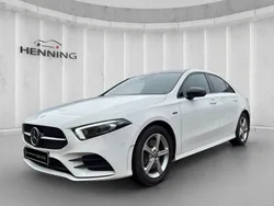 Weiß Gebraucht 2020 Mercedes A250 AMG Limousine | 29.780 € (Etwas zu teuer)