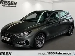 Grau Gebraucht 2024 Hyundai i30 Trend Limousine | 21.290 € (Fairer Preis)