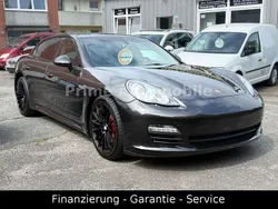 Grau Gebraucht 2011 Porsche Panamera 4S Sport Limousine | 16.990 €