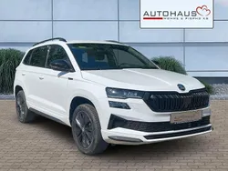 Weiß Neu 2025 Skoda Karoq SportLine SUV | 36.990 € (Fairer Preis)