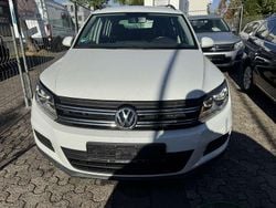 Weiß Gebraucht 2015 VW Tiguan Trendline SUV | 9.999 € (Guter Preis)