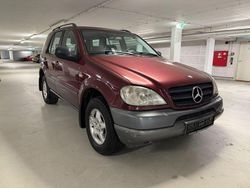 Rot Gebraucht 1999 Mercedes ML320 SUV | 3.999 € (Guter Preis)