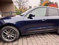 Blau Gebraucht 2022 Porsche Macan SUV | 62.500 € (Fairer Preis)