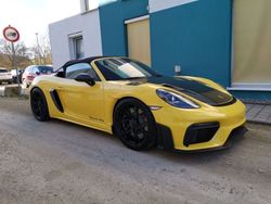 Gelb Gebraucht 2024 Porsche 718 Spyder Cabrio | 163.800 €