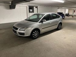 Grau Gebraucht 2007 Ford Focus Style Limousine | 2.500 € (Guter Preis)
