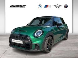 Grün Gebraucht 2022 Mini Cooper S Hatch Kleinwagen | 28.990 € (Etwas zu teuer)