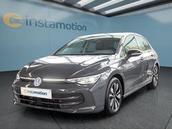 Grau Gebraucht 2024 VW Golf VIII Kleinwagen | 29.149 € (Fairer Preis)