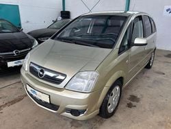 Silber Gebraucht 2010 Opel Meriva Edition Van / Kleinbus | 780 €