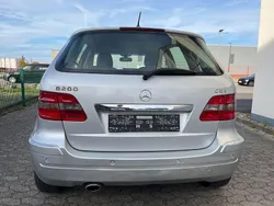 Silber Gebraucht 2006 Mercedes B200 Van / Kleinbus | 4.600 € (Fairer Preis)